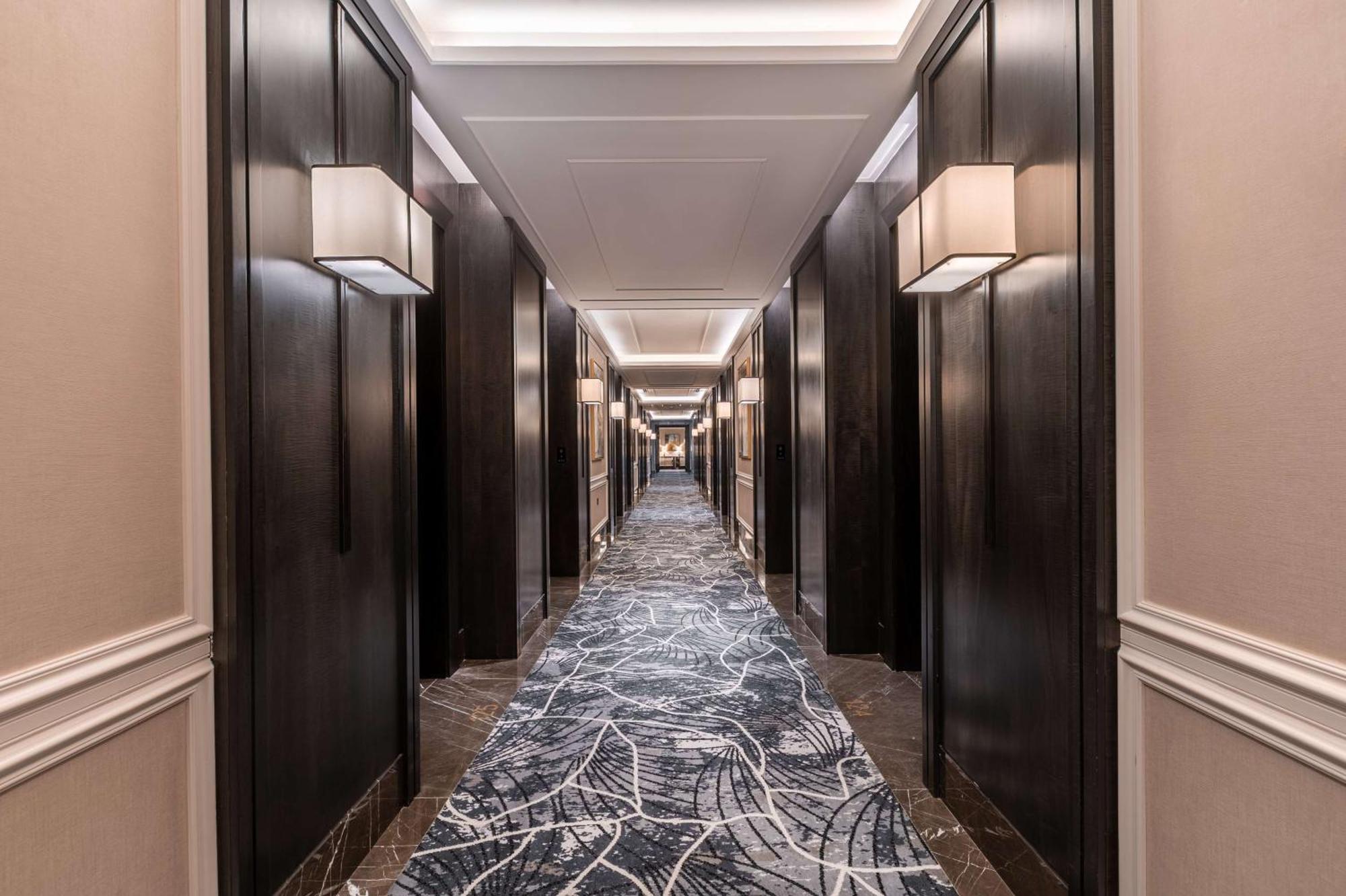 Mansard Riyadh, A Radisson Collection Hotel Luaran gambar A corridor