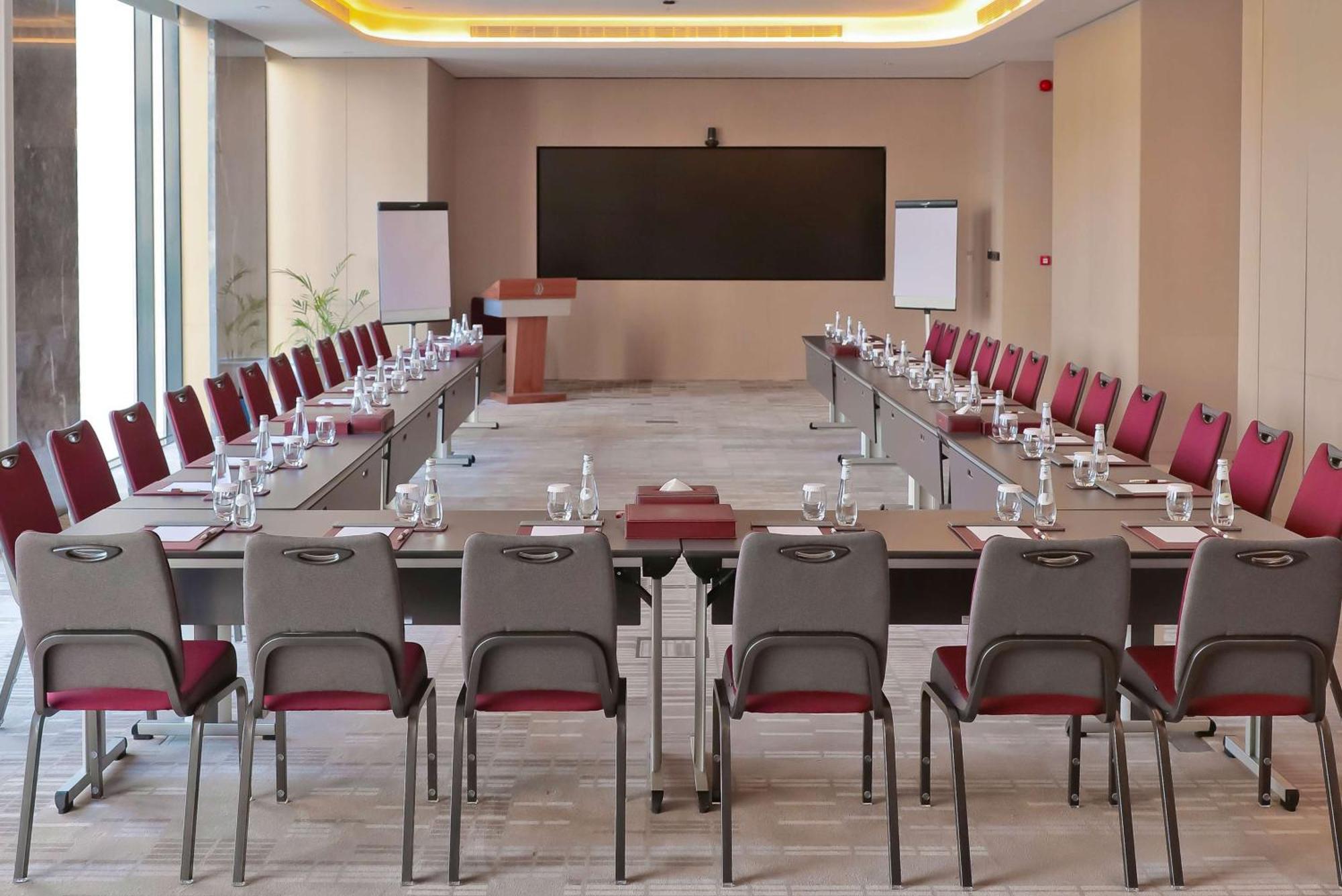 Mansard Riyadh, A Radisson Collection Hotel Luaran gambar Meeting room