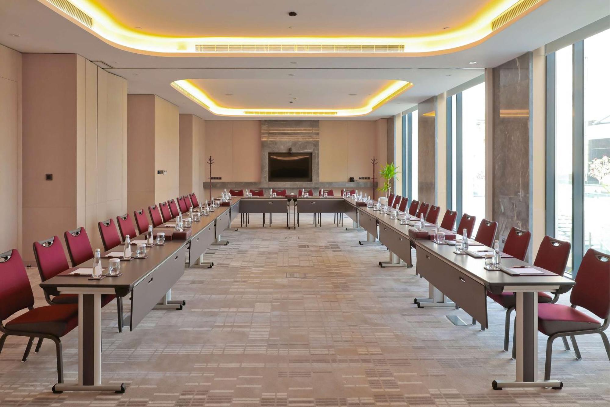 Mansard Riyadh, A Radisson Collection Hotel Luaran gambar Meeting room